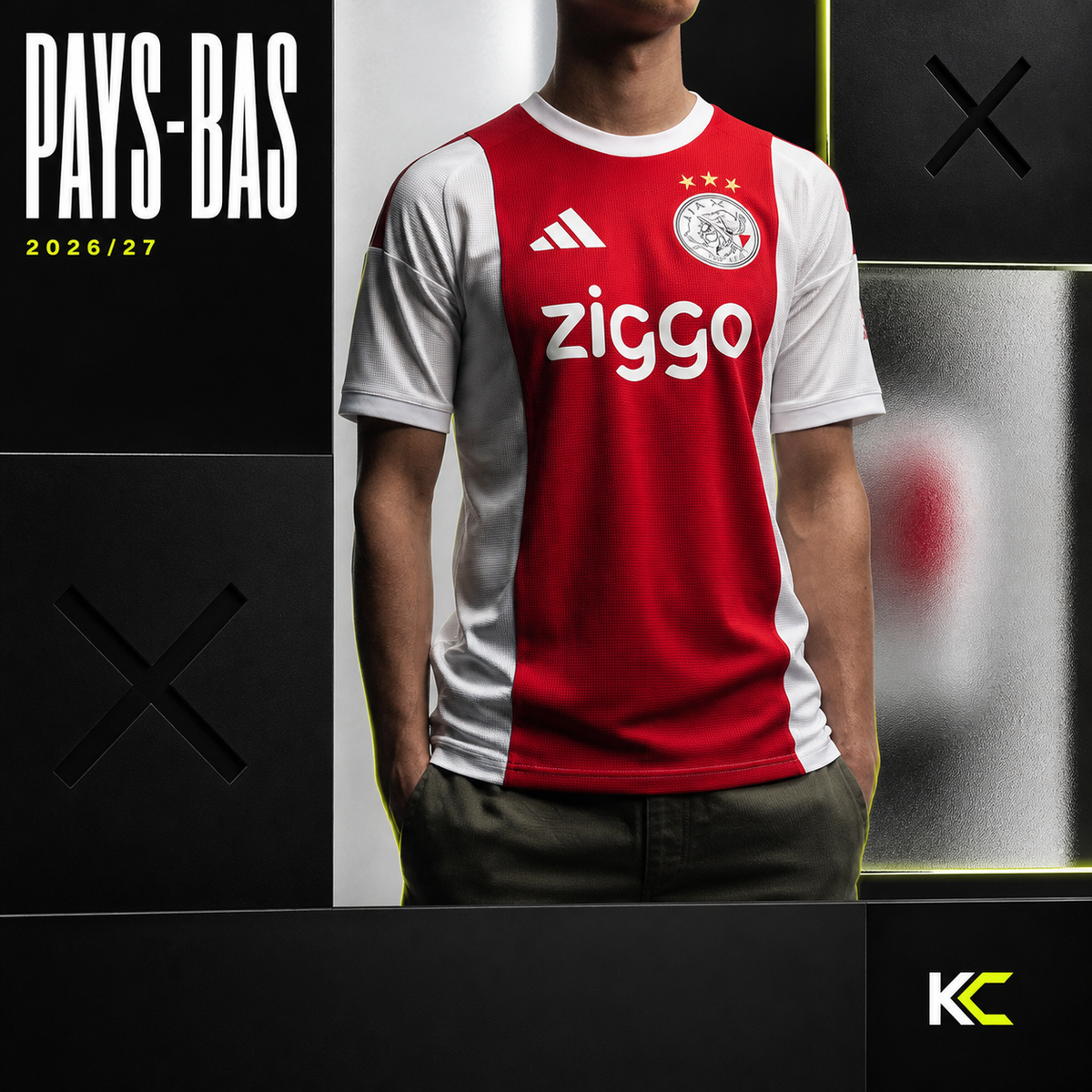 Collection Eredivisie Pays-Bas : maillot rouge et blanc de l’Ajax porté de face