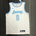 Maillot Los Angeles Lakers City Edition 2020-21 Elgin Baylor - Blanc et bleu ciel