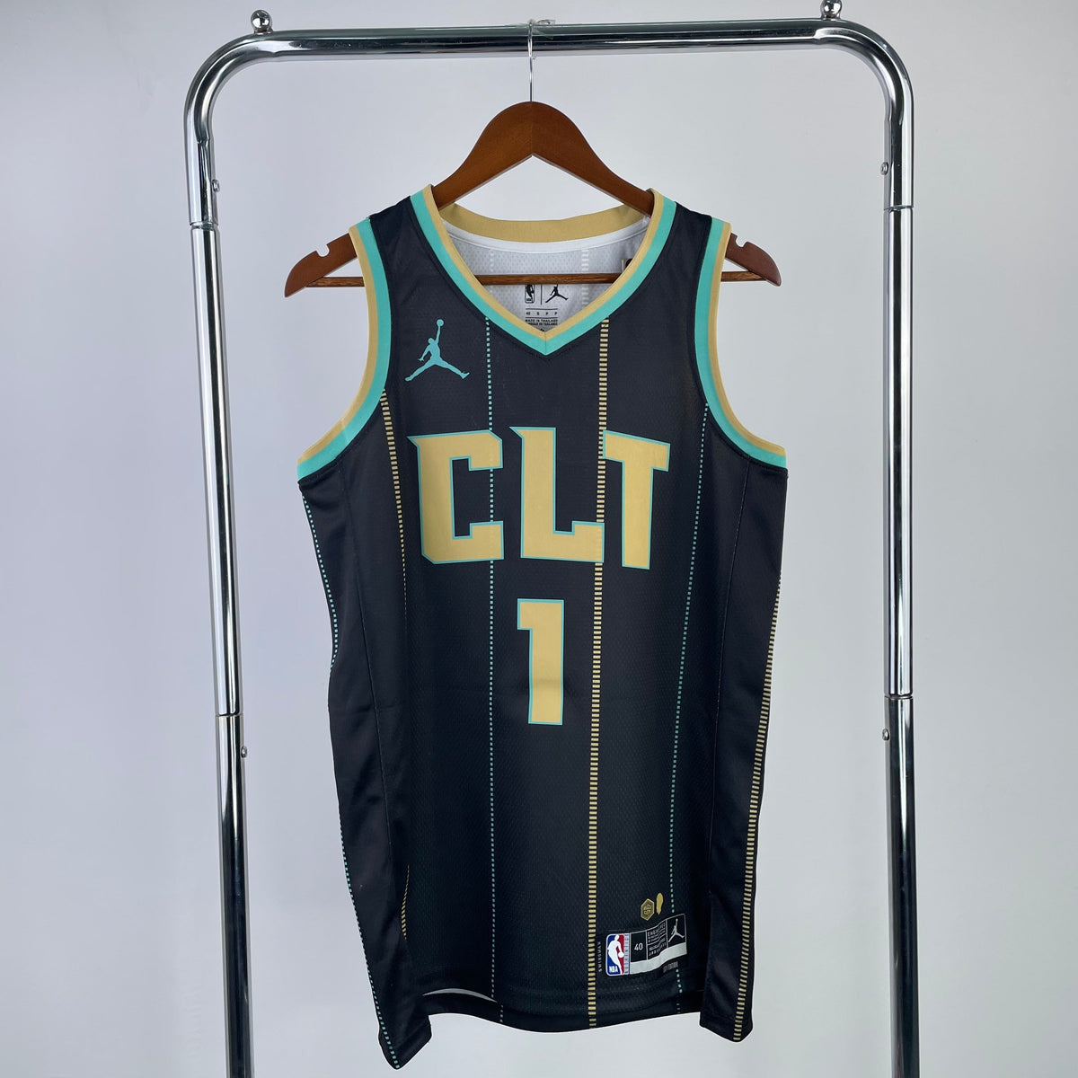 Maillot Charlotte Hornets City Edition 2022-23 Gold Rush - Noir